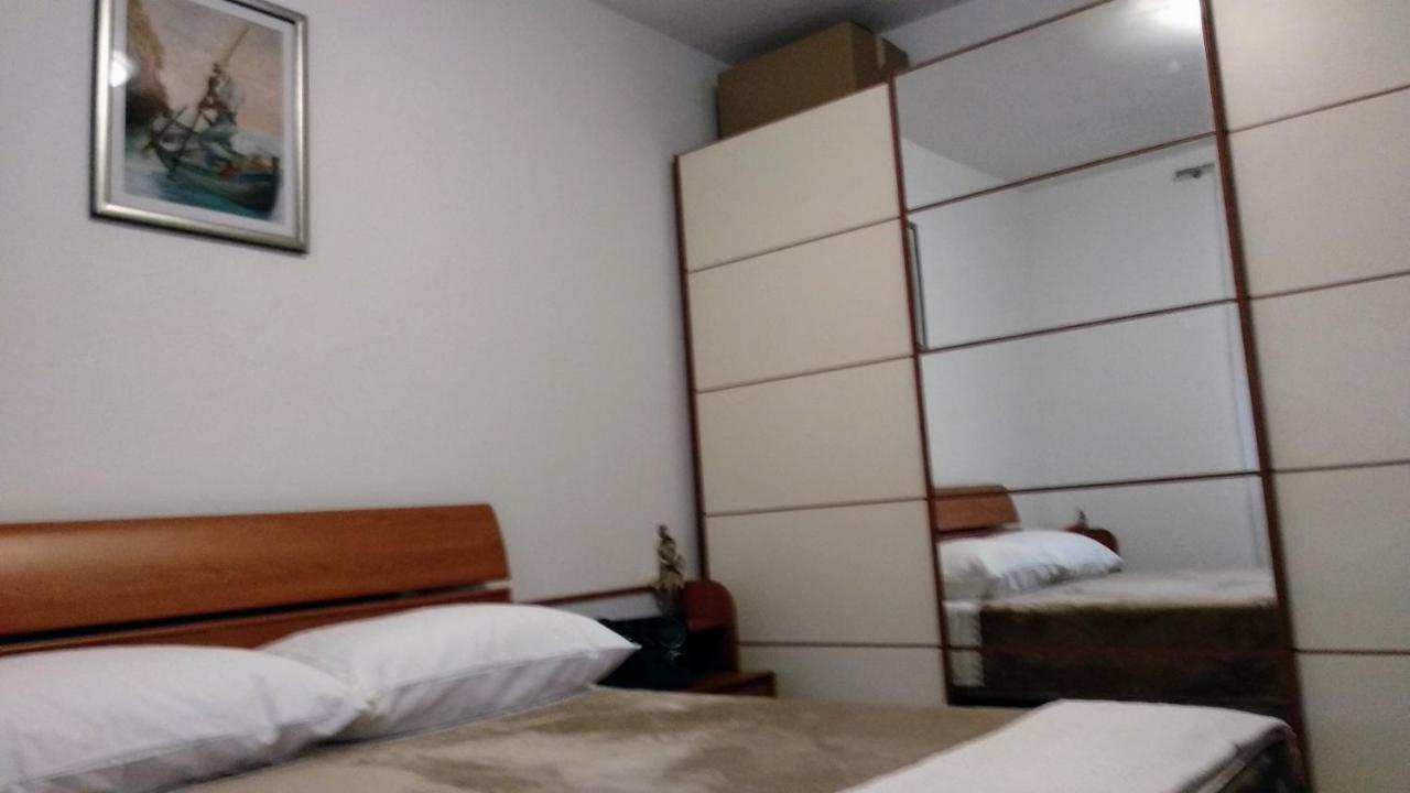 Apartman Tonka Kaštela Exteriör bild